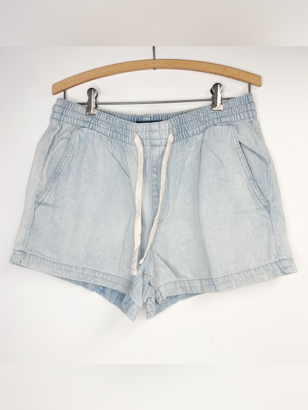 Gap Light Wash Denim Drawstring Shorts Size Medium